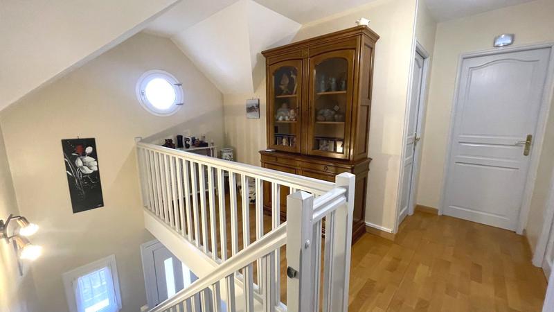 Maison - 175 m² - 7 pièces