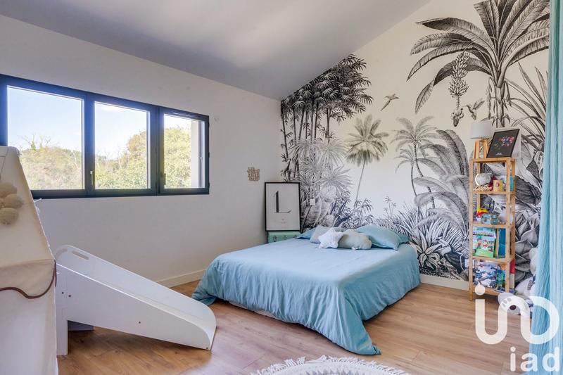 Maison - 200 m² - 6 pièces