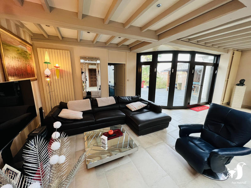 Maison - 249 m² - 9 pièces