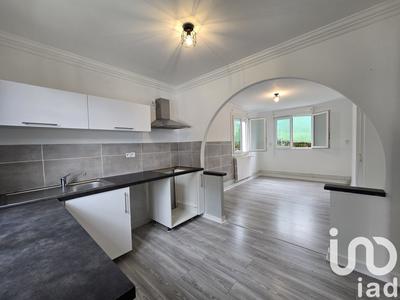 Maison - 93 m² - 5 pièces