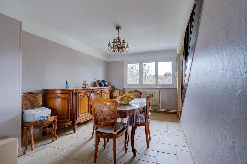 Appartement - 156 m² - 8 pièces