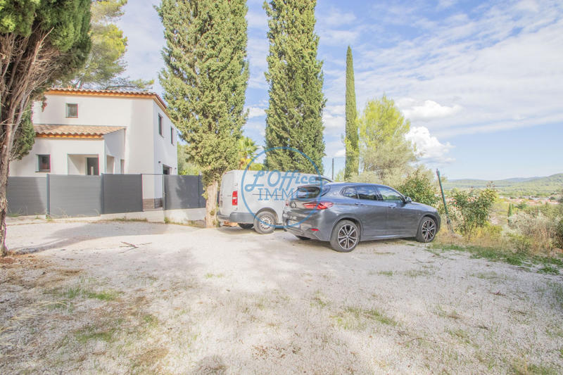 Villa - 100 m² - 4 pièces