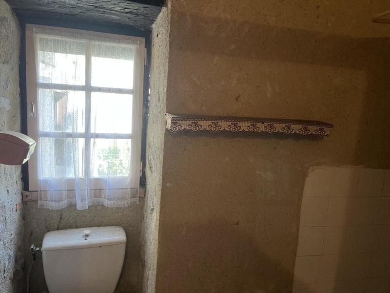 Immeuble - 1 m² - 7 pièces