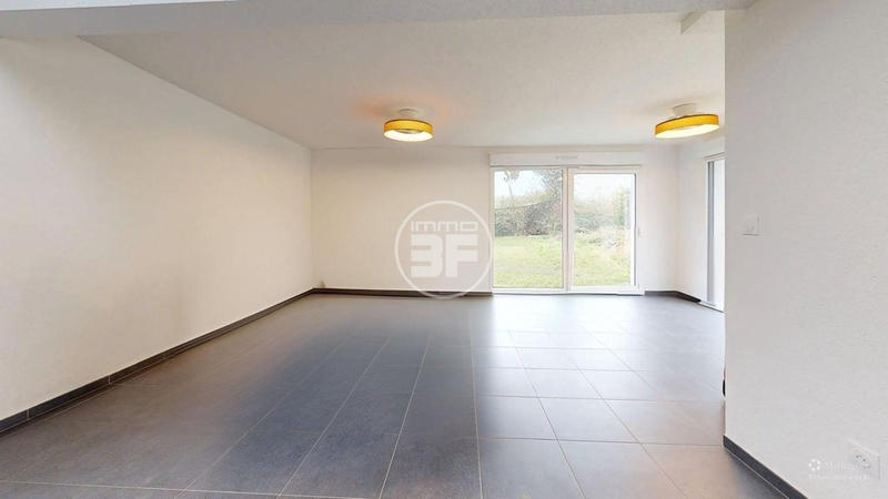Maison - 250 m² - 7 pièces