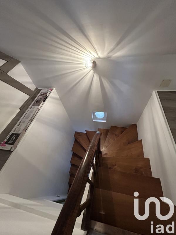 Maison - 200 m² - 6 pièces