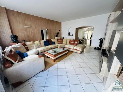 Maison de ville - 180 m² - 8 pièces