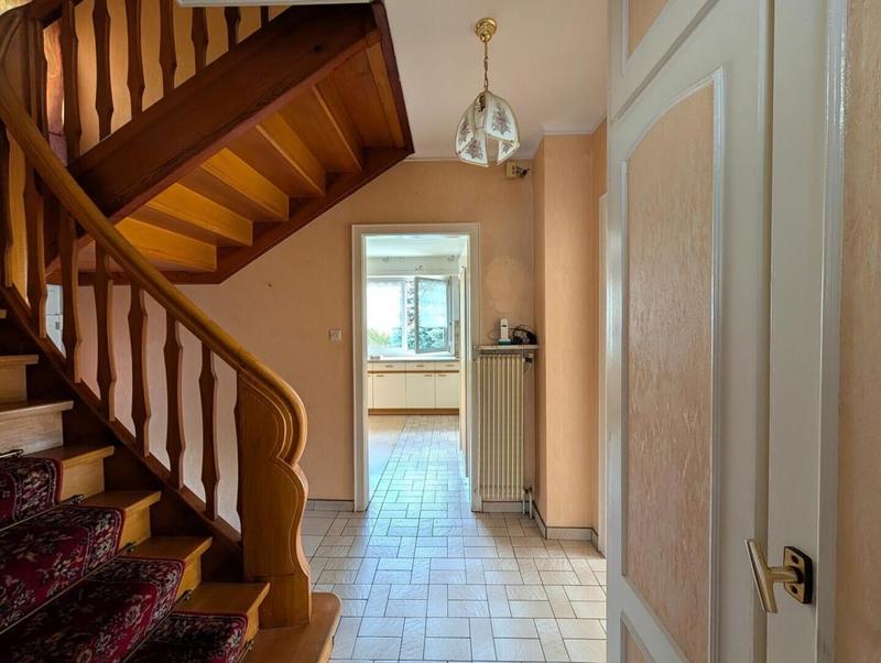 Maison - 122 m² - 6 pièces