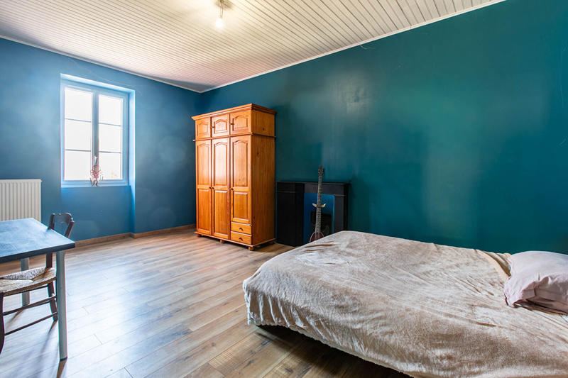 Maison - 216 m² - 8 pièces