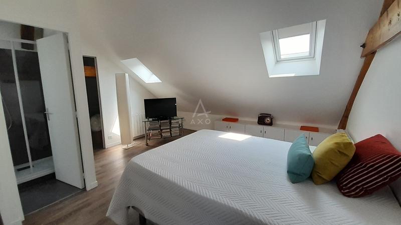 Maison - 210 m² - 6 pièces