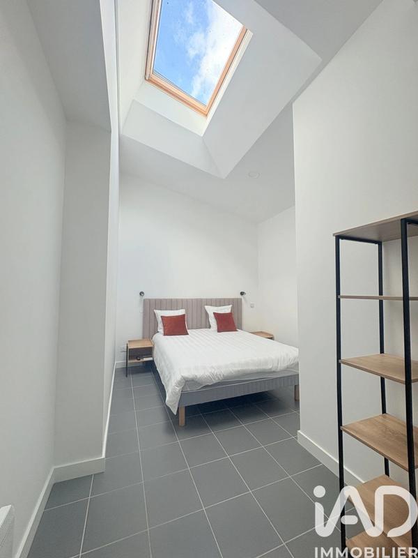 Maison - 240 m² - 9 pièces