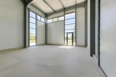 Entrepôt - 505 m²