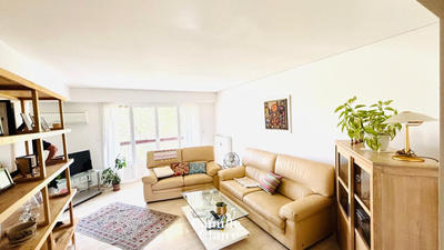 Appartement - 82 m² - 4 pièces