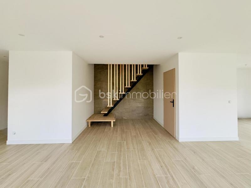 Maison - 123 m² - 4 pièces