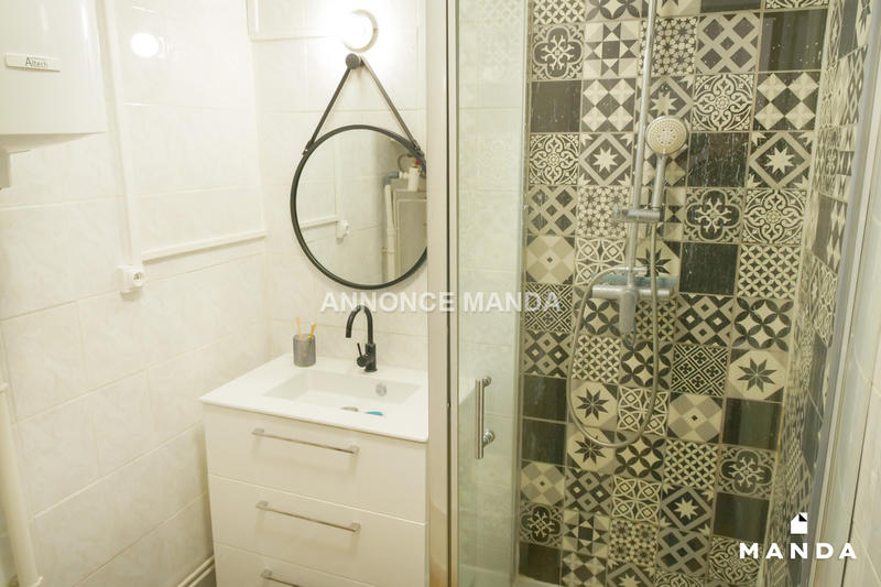 Chambre - 10 m² - 4 pièces