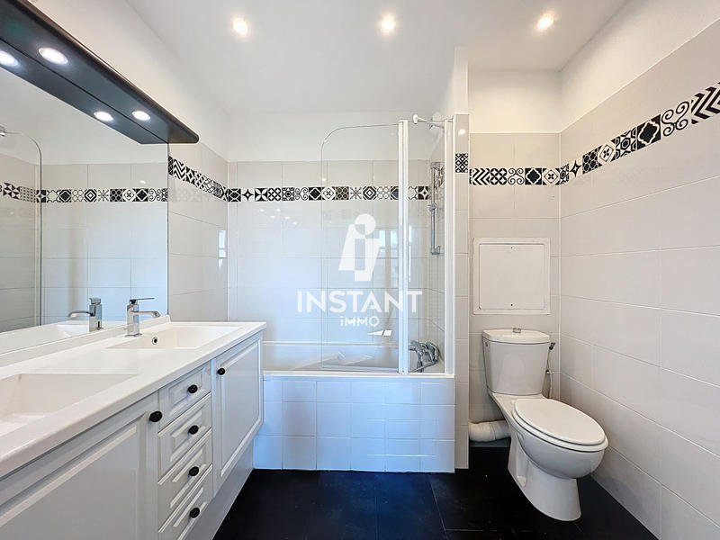 Appartement - 120 m² - 6 pièces