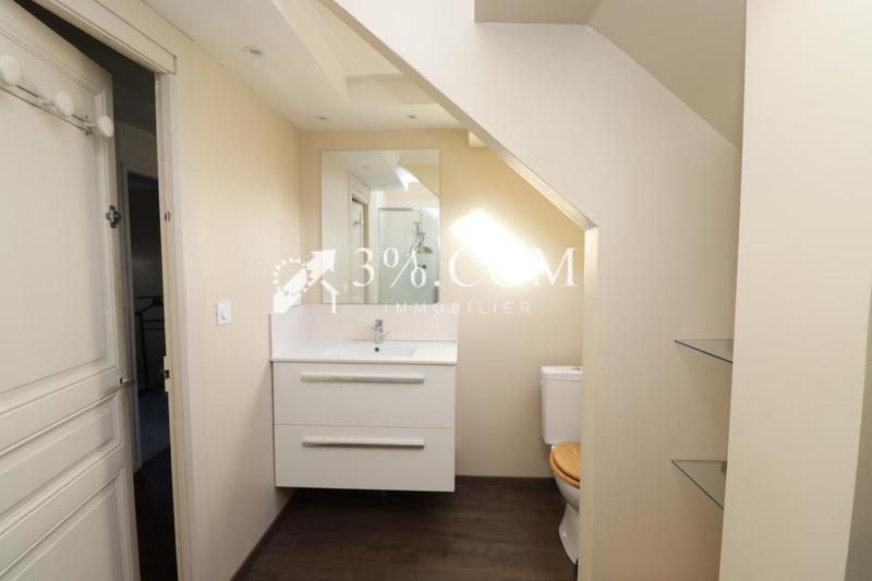 Maison - 138 m² - 9 pièces