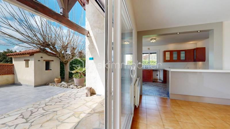 Demeure - 137 m² - 5 pièces