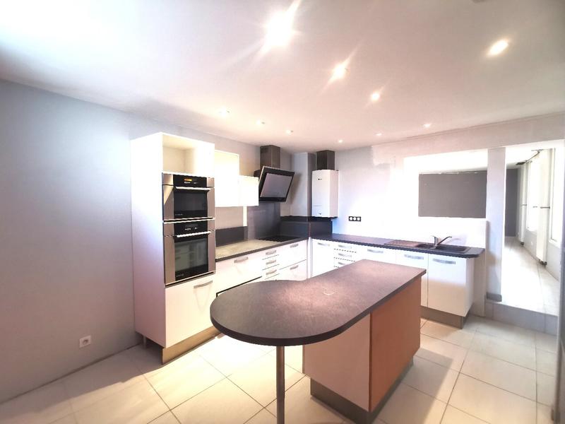 Appartement - 81 m² - 3 pièces