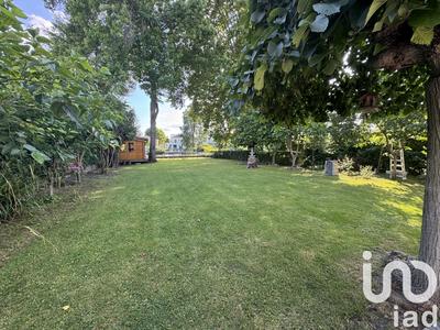 Maison - 327 m² - 11 pièces