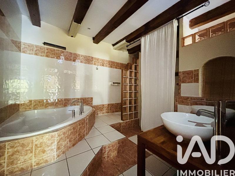 Loft - 140 m² - 3 pièces