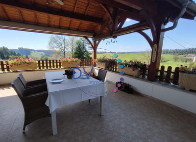 Maison - 170 m² - 8 pièces