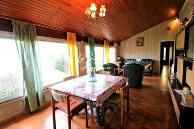 Maison - 207 m² - 6 pièces