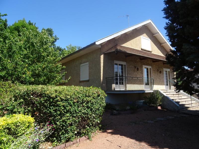 Maison - 140 m² - 6 pièces