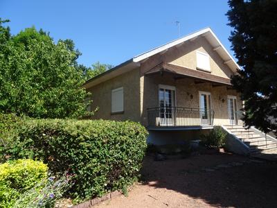 Maison - 140 m² - 6 pièces