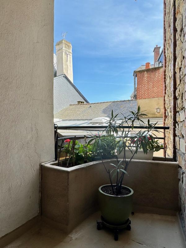 Appartement - 144 m² - 6 pièces