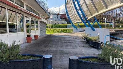 Local commercial - 111 m²