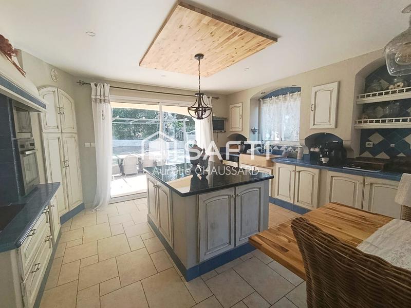 Maison - 172 m² - 5 pièces