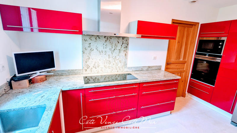 Maison - 199 m² - 6 pièces