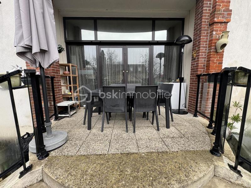 Appartement - 99 m² - 4 pièces