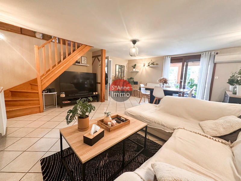 Maison - 95 m² - 5 pièces