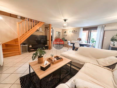 Maison - 95 m² - 5 pièces