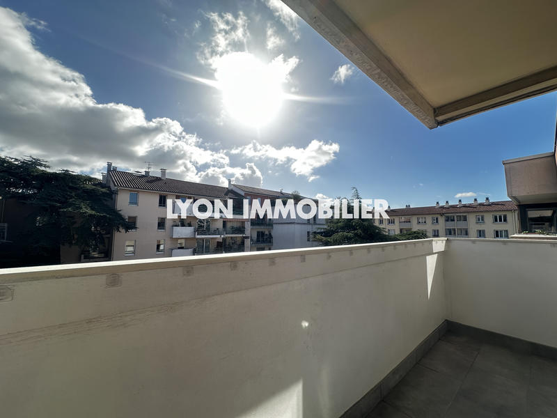 Appartement - 82 m² - 3 pièces