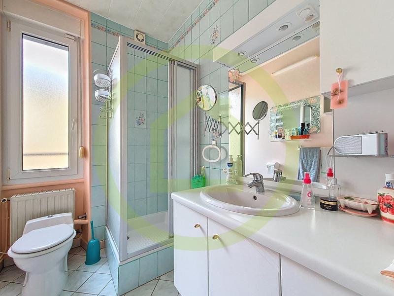 Maison - 94 m² - 5 pièces