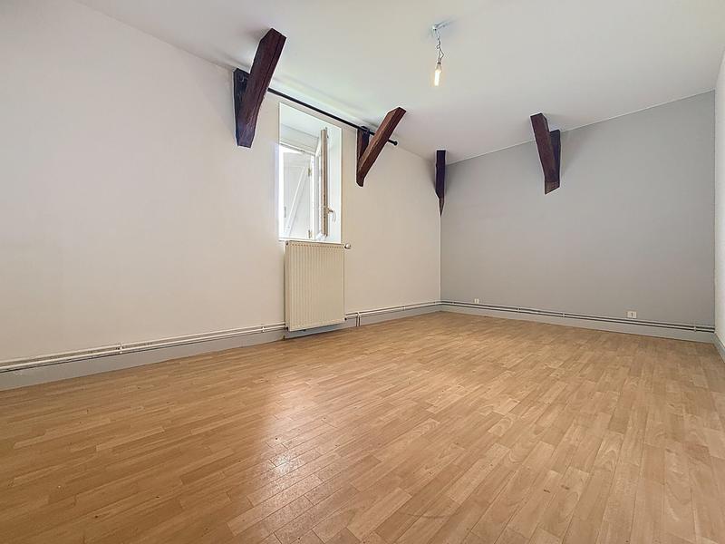 Maison - 217 m² - 6 pièces