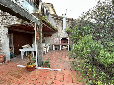 Maison - 280 m² - 8 pièces