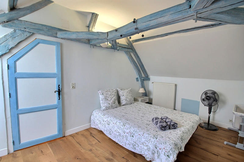 Demeure - 233 m² - 10 pièces