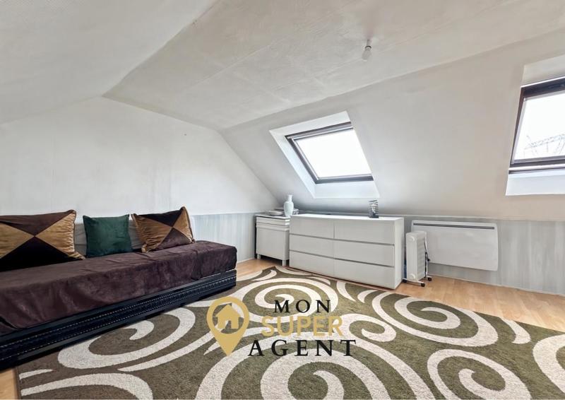 Maison - 96 m² - 5 pièces