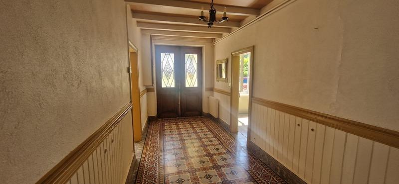 Maison - 272 m² - 8 pièces