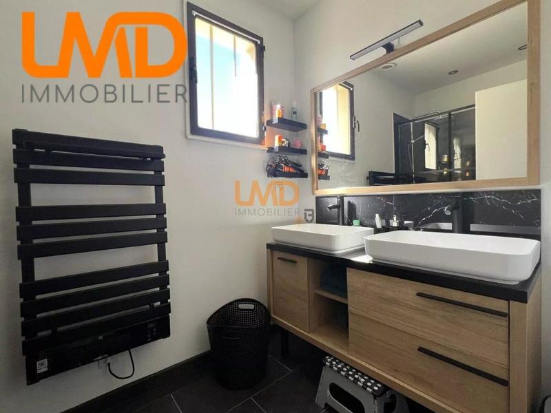 Villa - 102 m² - 5 pièces