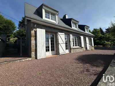 Maison - 197 m² - 5 pièces