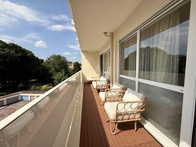 Appartement - 92 m² - 4 pièces