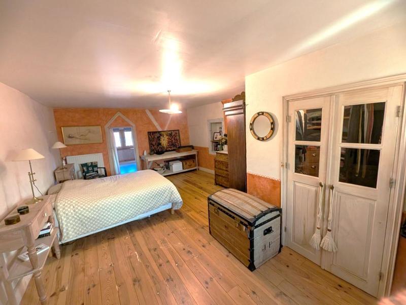 Appartement - 175 m² - 6 pièces