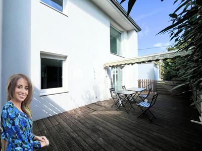 Appartement - 125 m² - 5 pièces