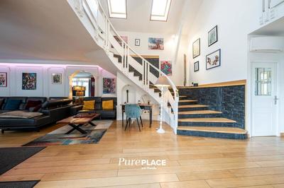 Villa - 310 m² - 7 pièces