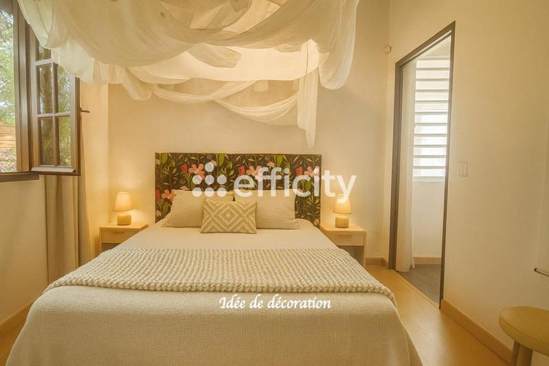 Maison - 104 m² - 5 pièces