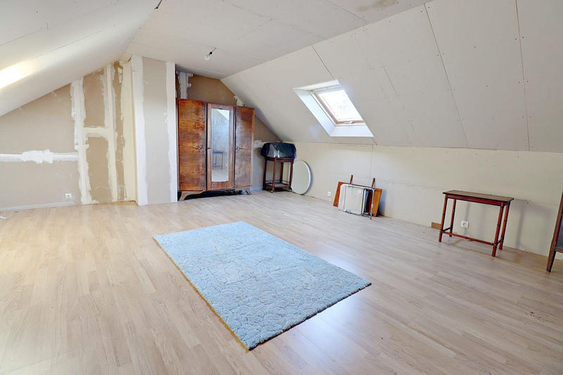 Maison - 137 m² - 5 pièces